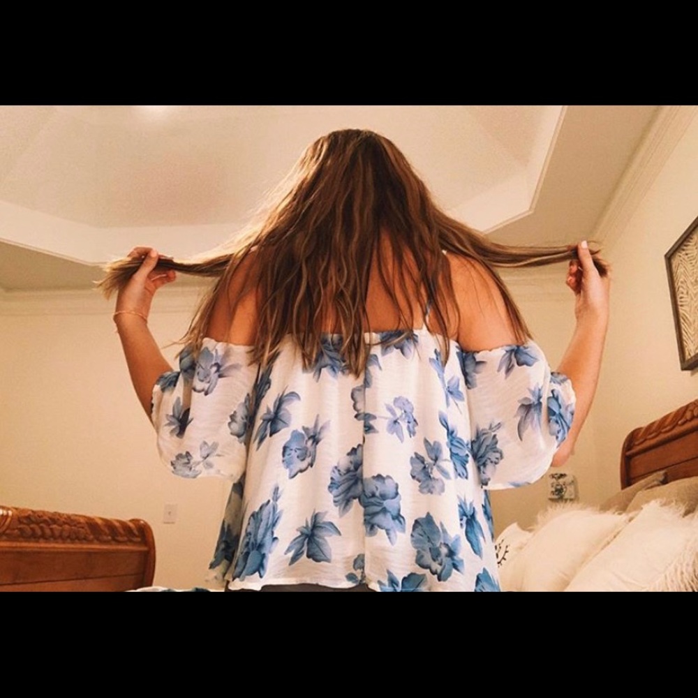FLORAL BLOUSE - Picture 2 of 3